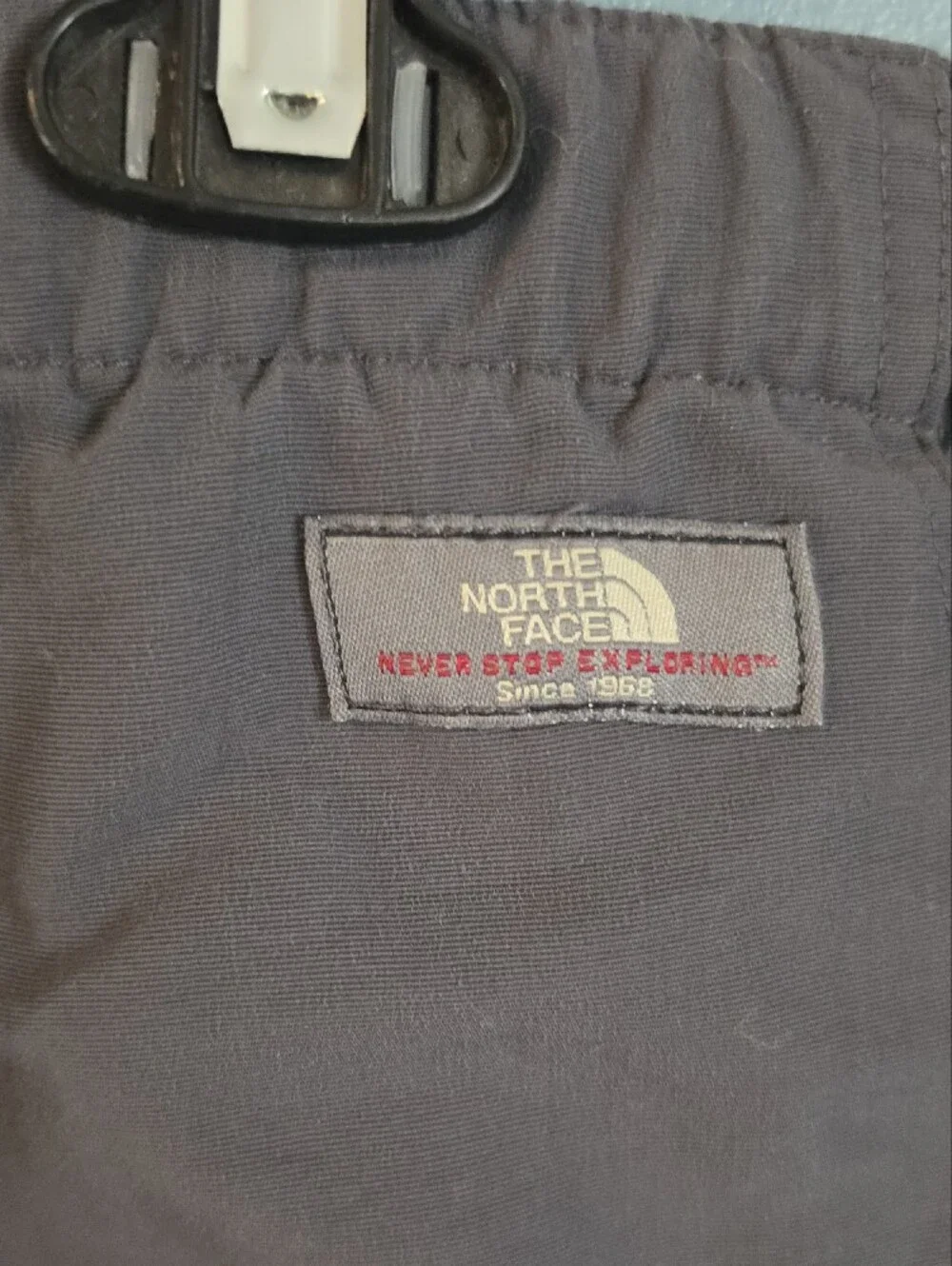 VTG The North Face Men's Charcoal Cargo Shorts with Belt